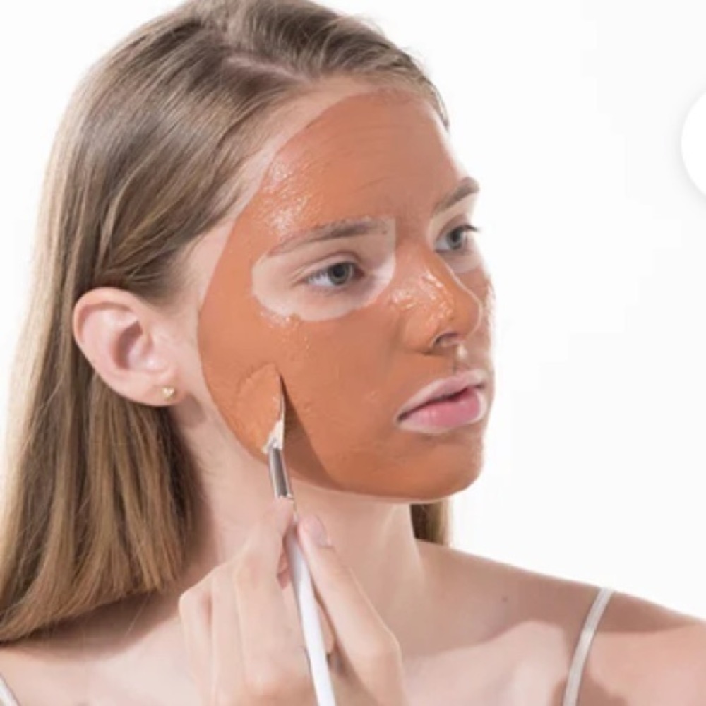 Rose Rhassoul Clay Mask - Picture 3 of 11